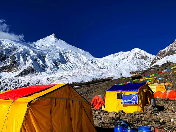 at-manaslu-base-camp